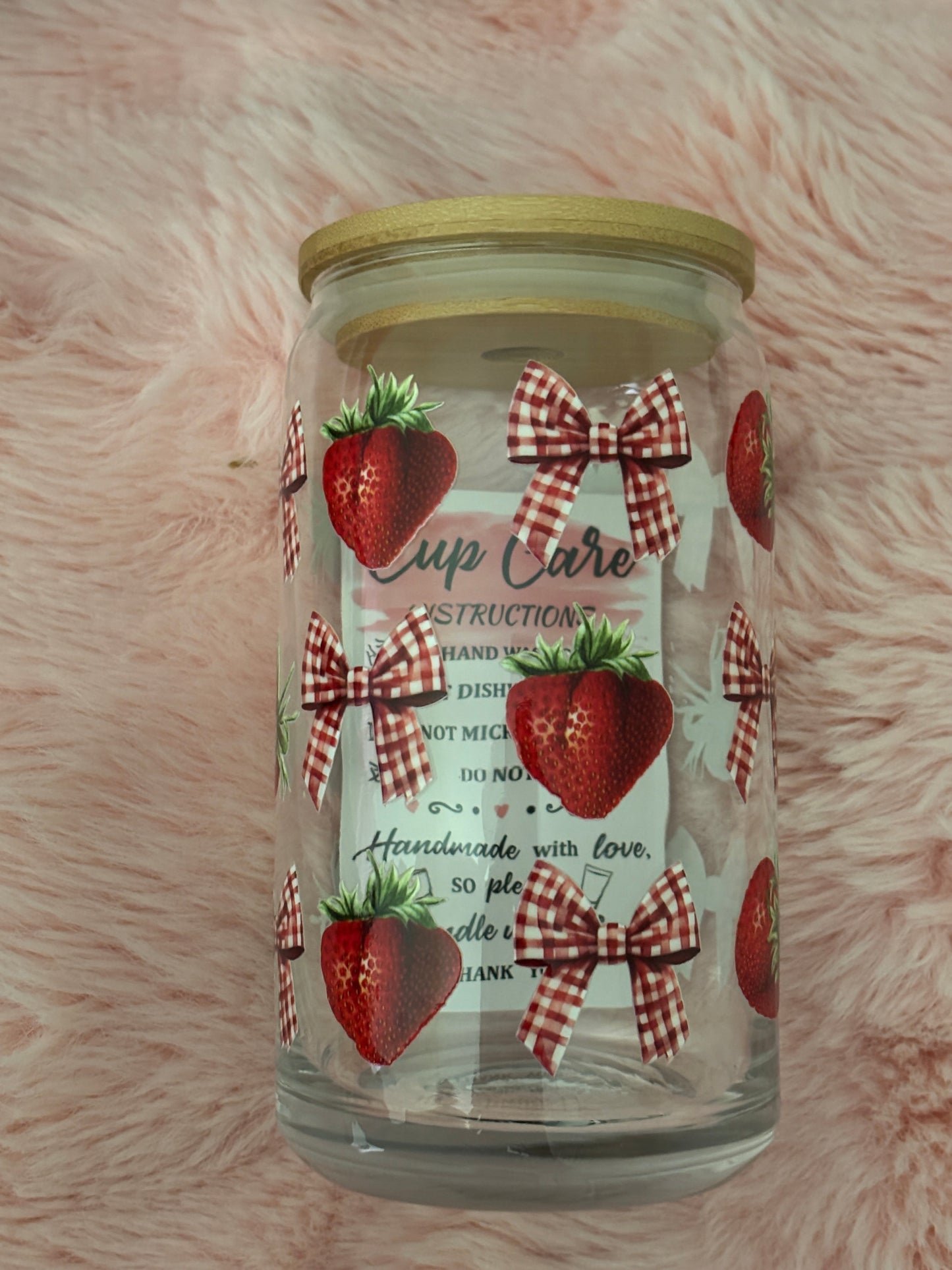 Strawberry Gingham Glass Cup with Bamboo Lid & Straw – 16oz
