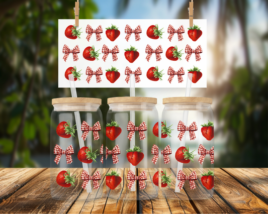Strawberry Gingham Glass Cup with Bamboo Lid & Straw – 16oz